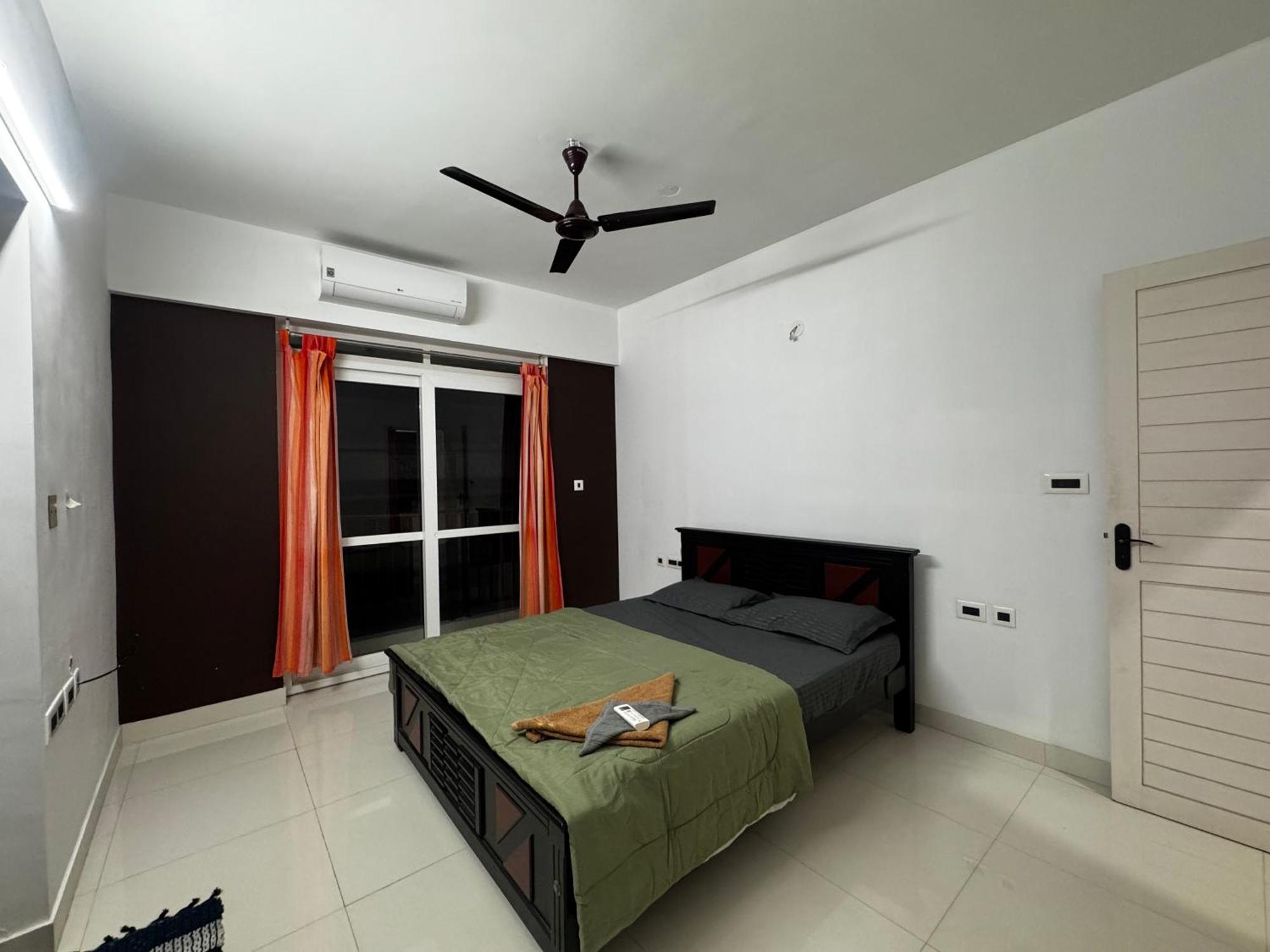 Anvy Pearl Suites Thiruvananthapuram Екстериор снимка